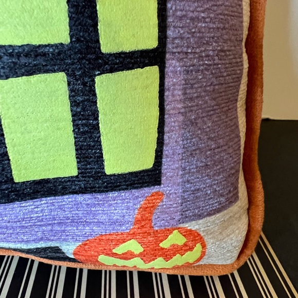 Tall Halloween Glow in the Dark Haunted House Pillow Cushion Ghosts Bats Windows - Picture 4 of 15